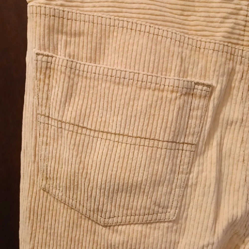 Tommy Bahama Indigo Palms Men's Casual Corduroy Pants in Cream Size 34x30